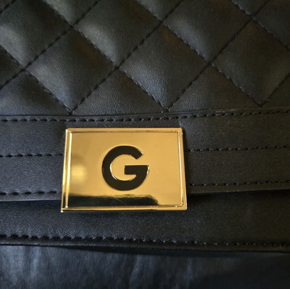 G by Guess NEW black & gold quilted bag 10"x7"x4" - Picture 5 of 6